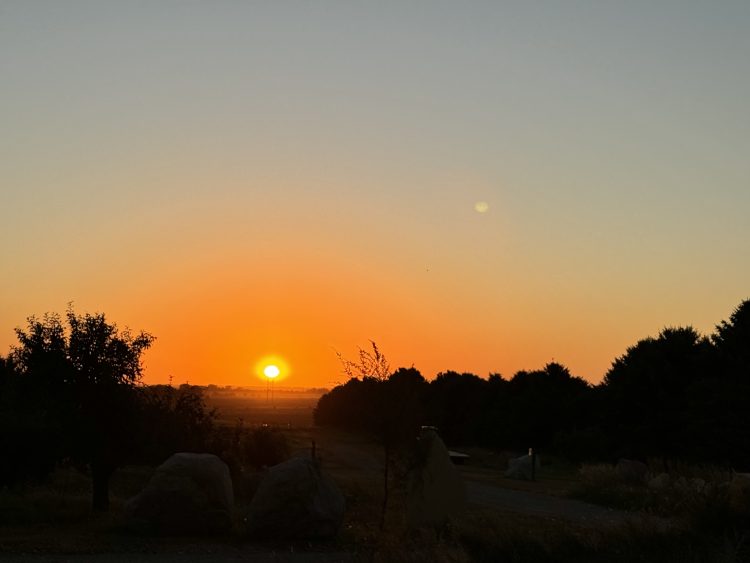 LOVE Sunrises! SkySpy Photos, Images, Video